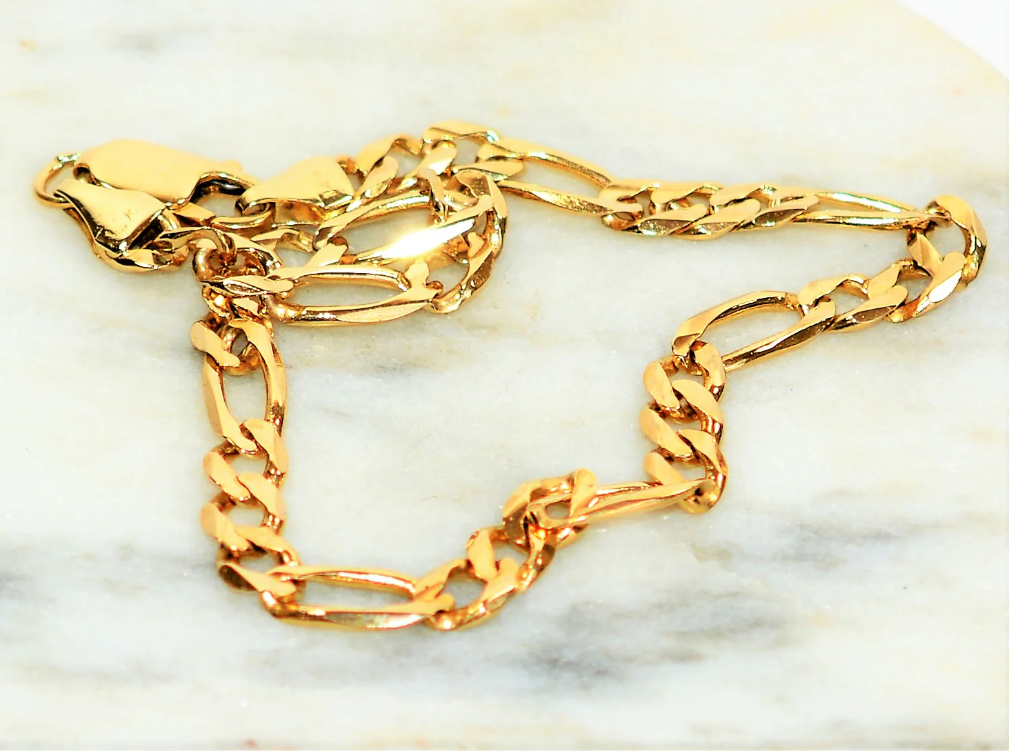 14K Solid Gold Figaro Chain Bracelet 5.50mm Statement Bracelet Fine Jewelry Vintage Jewelry Estate Jewelry Jewellery Unisex Men's Bracelet - Image 7