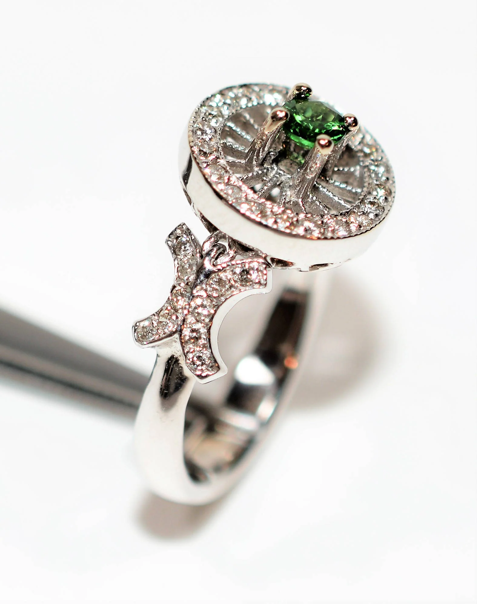 Natural Tsavorite Garnet & Diamond Ring 14K Solid White Gold .65tcw Green Ring Gemstone Ring Cocktail Ring Garnet Ring Ladies Estate Jewelry - Image 4