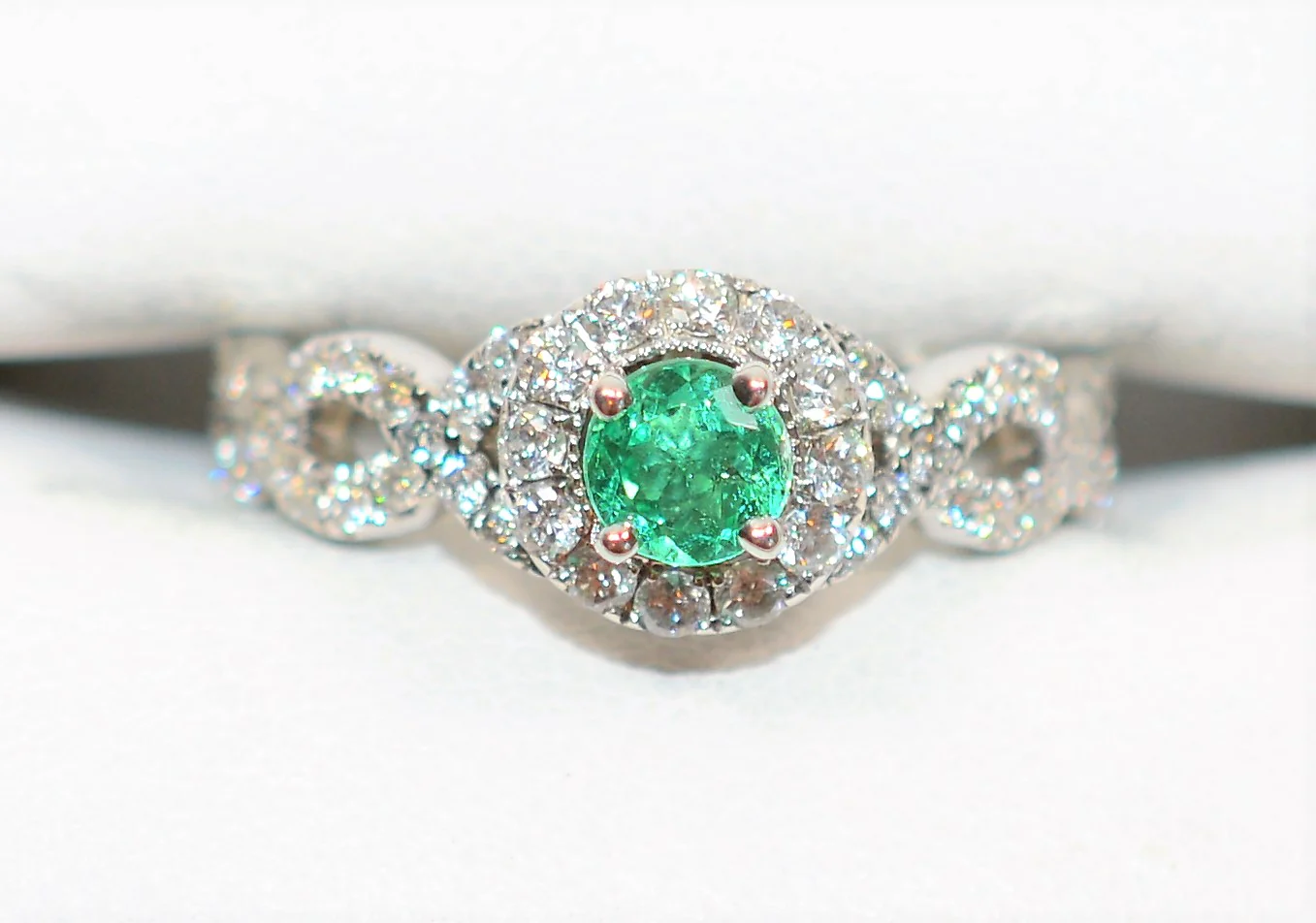 Neil Lane Natural Colombian Emerald & Diamond Ring 14K Solid White Gold .95tcw Engagement Ring Bridal Jewelry Designer Ring Wedding Ring - Image 5