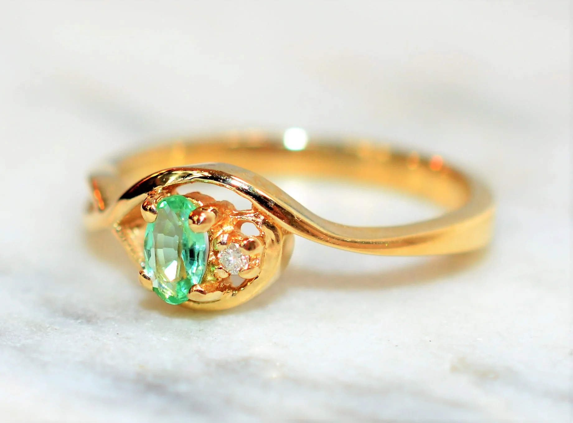 Natural Paraiba Tourmaline & Diamond Ring 10K Solid Gold .18tcw Fine Gemstone Birthstone Ring Vintage Fine Estate Jewelry - Image 8