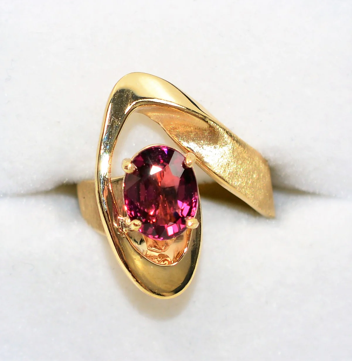 Natural Rubellite Ring 14K Solid Gold 1.88ct Pink Tourmaline Ring Solitaire Ring Gemstone Ring Cocktail Ring Statement Ring Birthstone Ring - Image 5