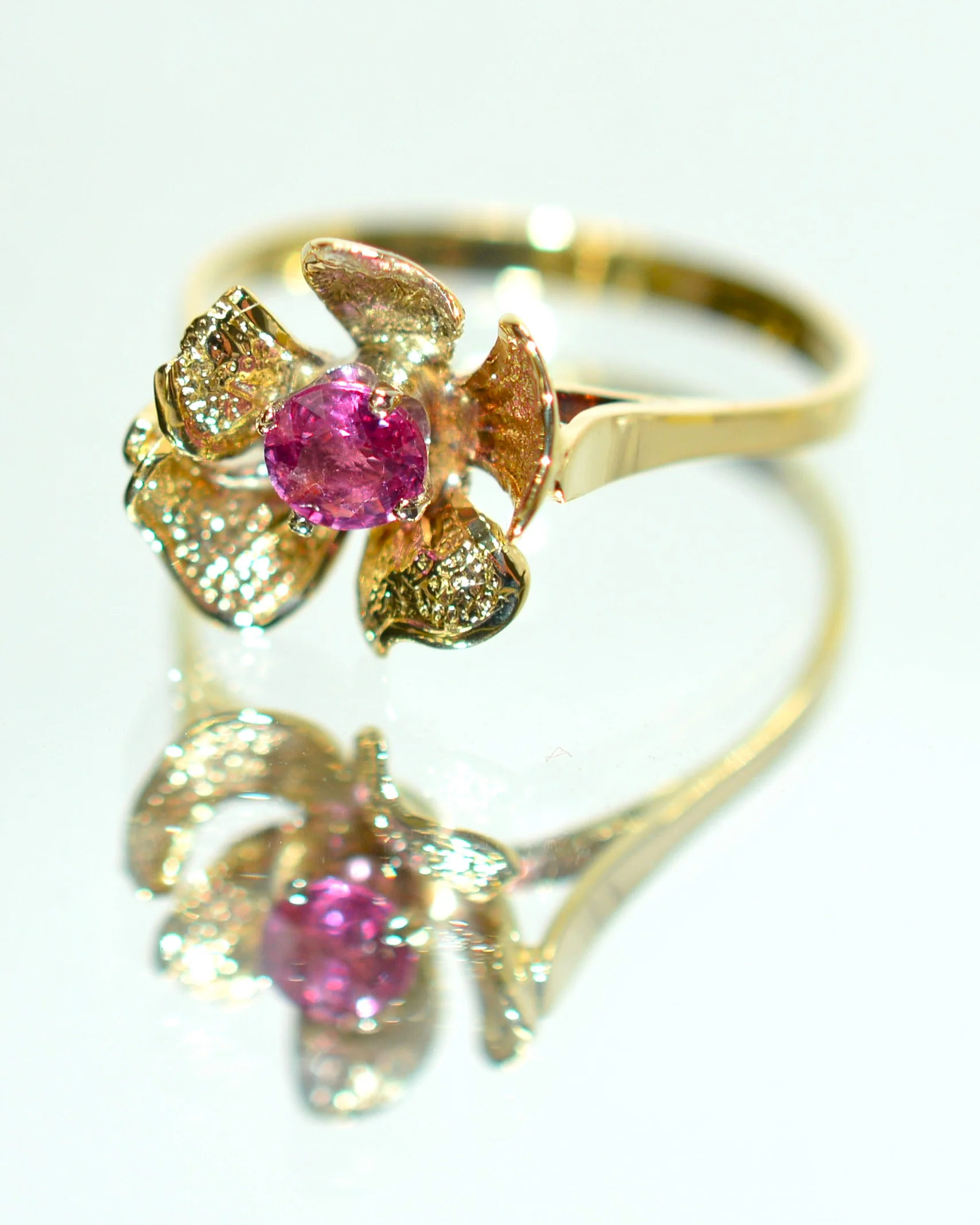 Natural Ruby Ring 14K Solid Gold .27ct Solitaire Ring Flower Ring July Birthstone Ring Floral Ring Red Ring Ladies Ring Women's Ring Vintage - Image 7